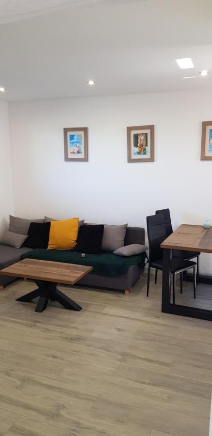 Apartamenty U Wioli I Marcina Леба Екстериор снимка